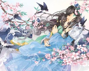 小杰后车座抱着妈妈去姥姥家搬家